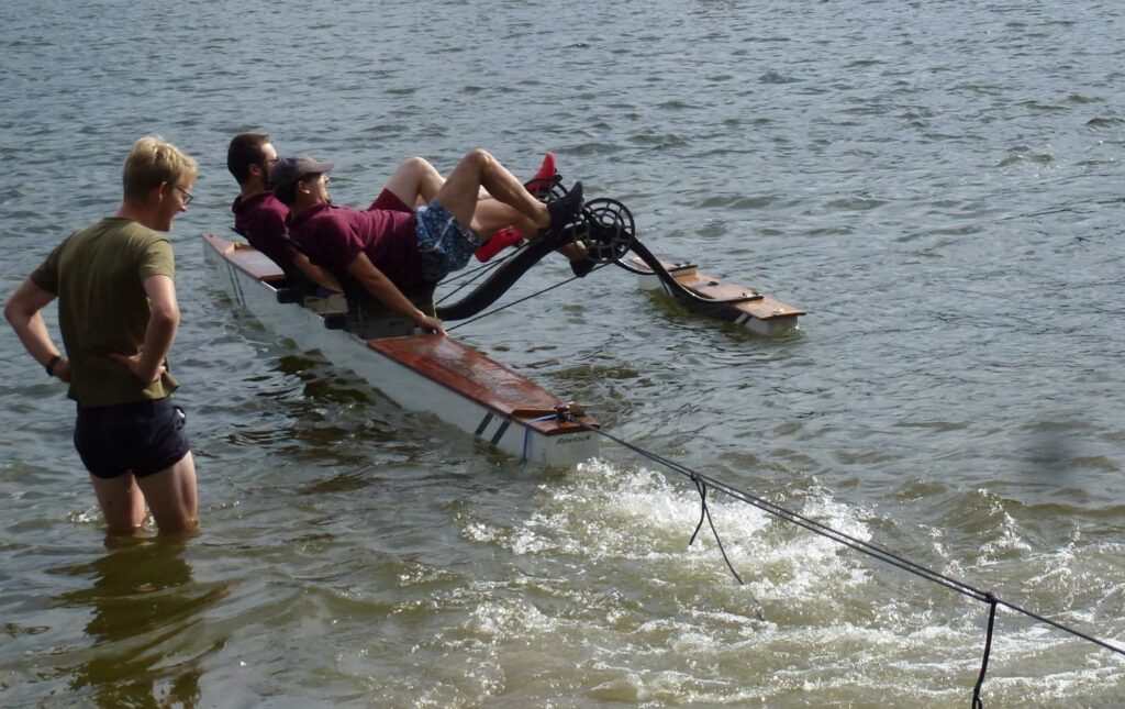 "annaX" aus Rostock beim Pfahlzug.