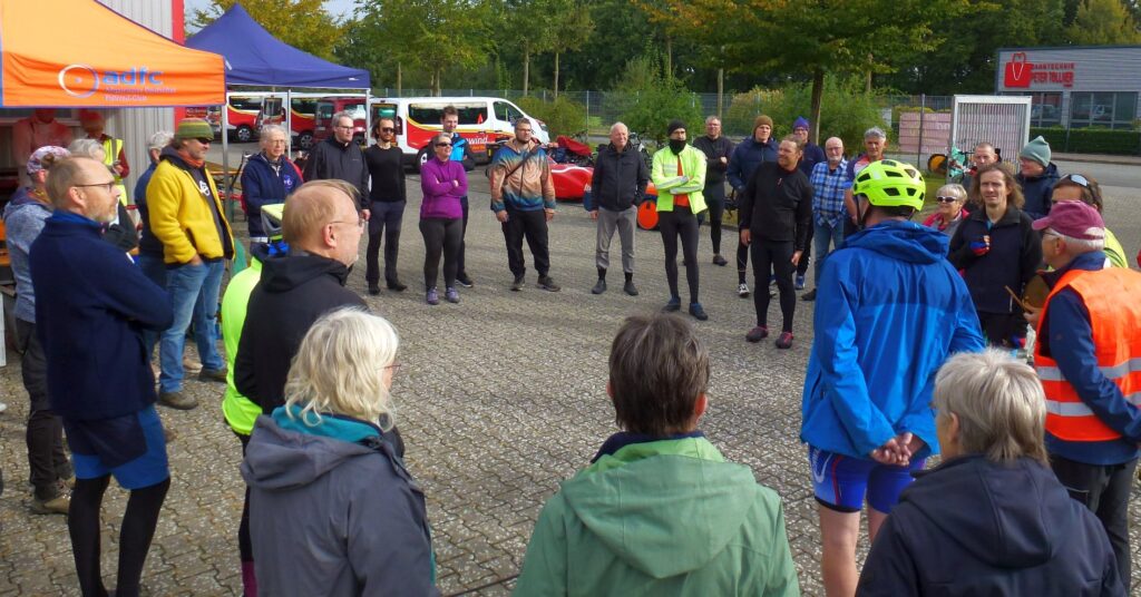 Begrüßung & Briefing der Fahrenden