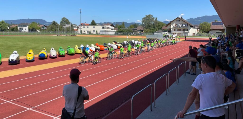 Veloparade auf der Eröffnungsfeier